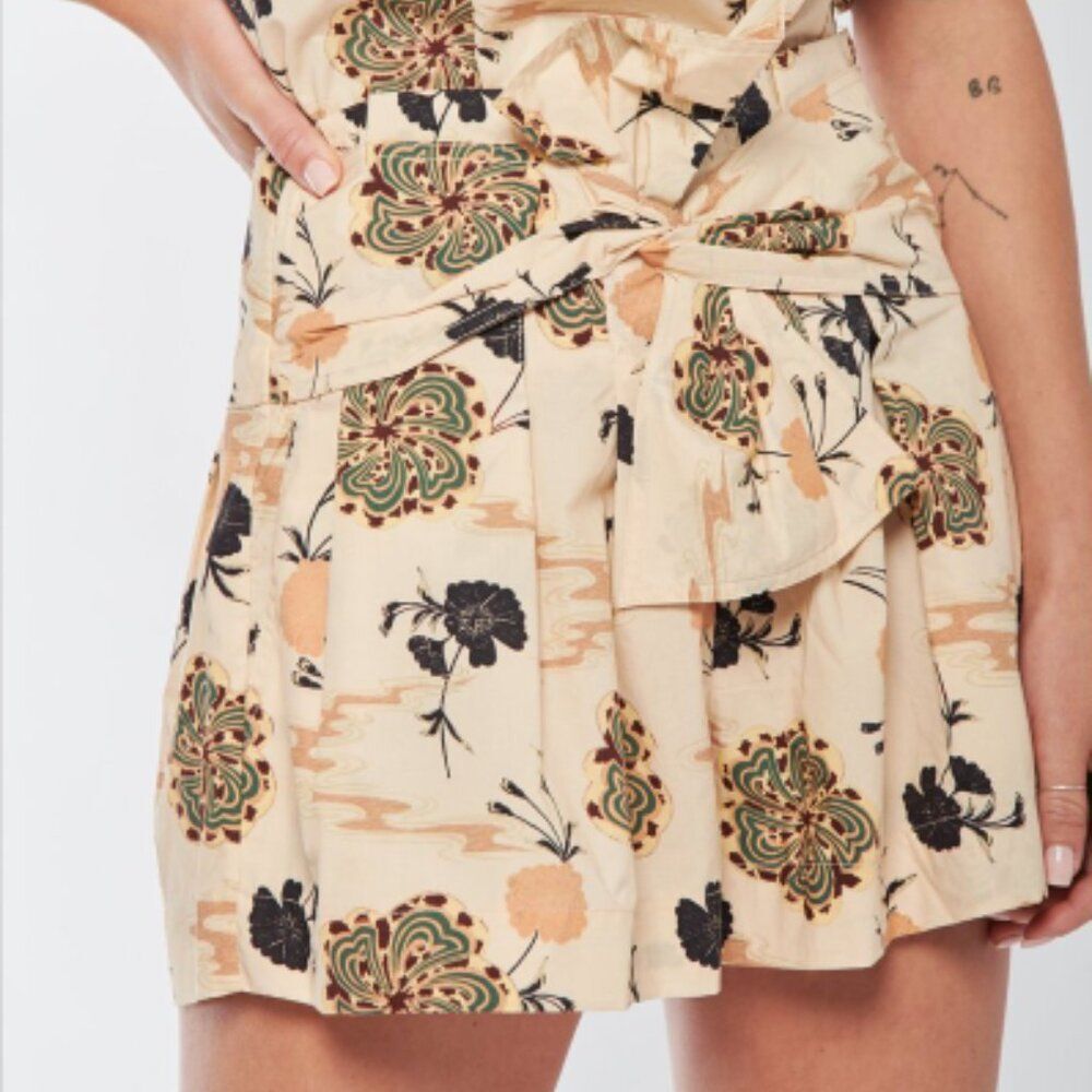 Ulla Johnson Paloma Shorts in Daisy 2